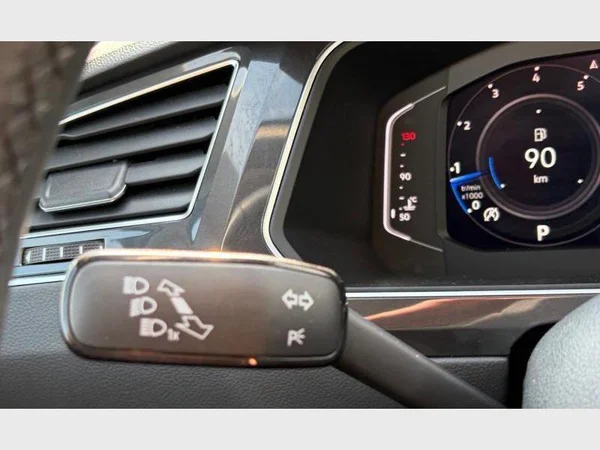 Volkswagen Tiguan (2022) — foto 13 van 29
