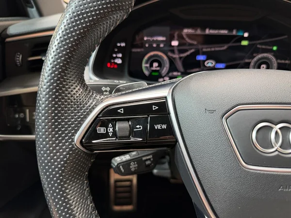 AUDI A6 SW PHEV (2021) — foto 7 van 17