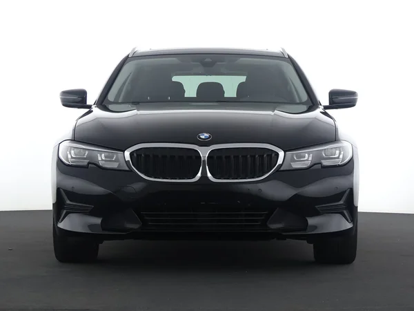 BMW 330 (2021) — foto 30 van 32