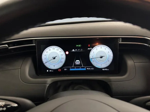 HYUNDAI Tucson (2021) — foto 8 van 17