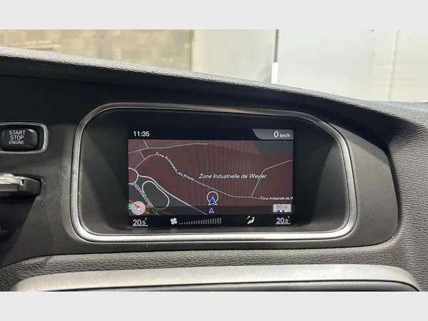 Volvo V40 (2019) — foto 6 van 29