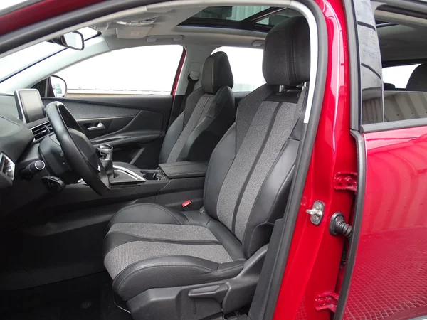 Peugeot 3008 (2018) — foto 3 van 24