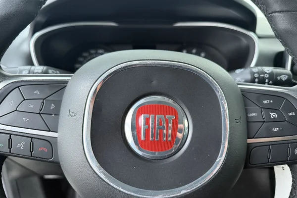 Fiat Tipo Hatchback (2020) — foto 9 van 19