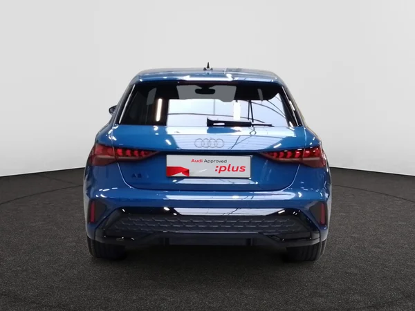 AUDI A3 Sportback PHEV (2024) — foto 13 van 15