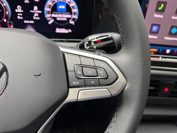 VOLKSWAGEN Tiguan (2026) — foto 3 van 19