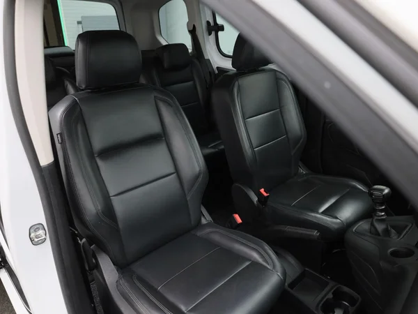Opel Combo Life (2022) — foto 21 van 35