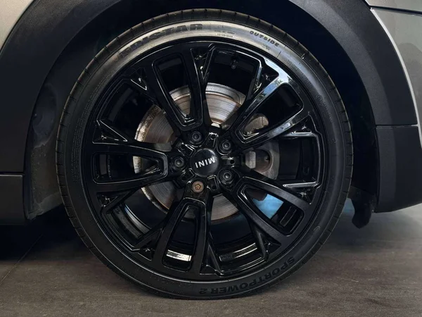 MINI One (2019) — foto 10 van 18
