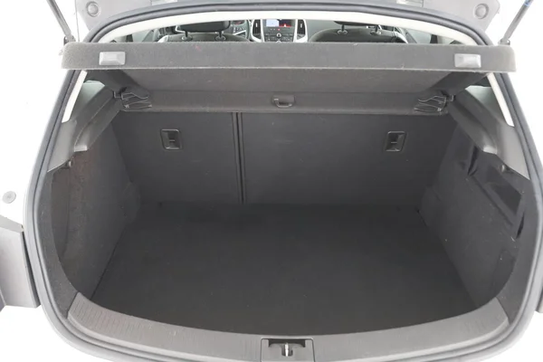Opel Astra (2016) — foto 8 van 16