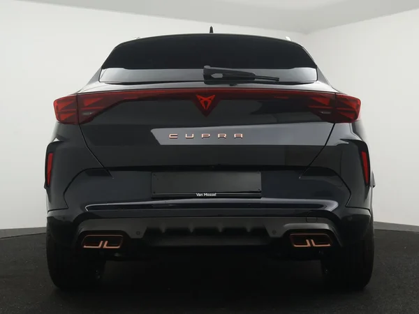 CUPRA Formentor e-Hybrid (PHEV) (2025) — foto 18 van 23