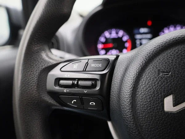 Kia Picanto (2023) — foto 9 van 32