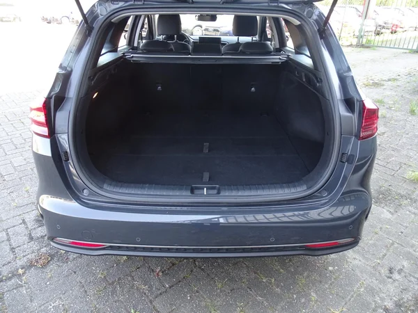 Kia cee'd (2024) — foto 2 van 27