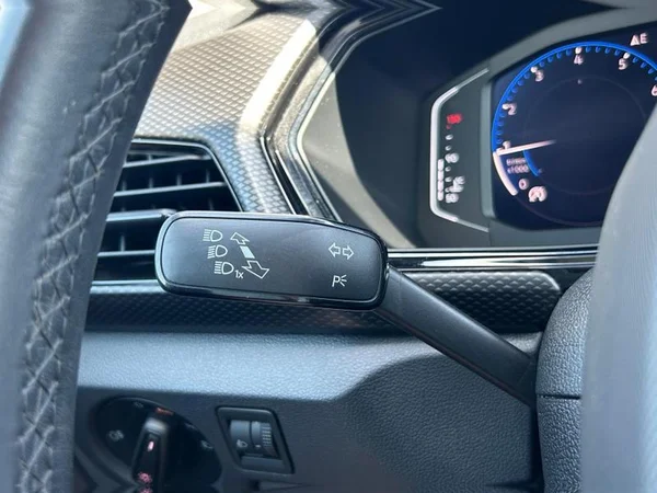 VOLKSWAGEN T-Cross (2021) — foto 19 van 31