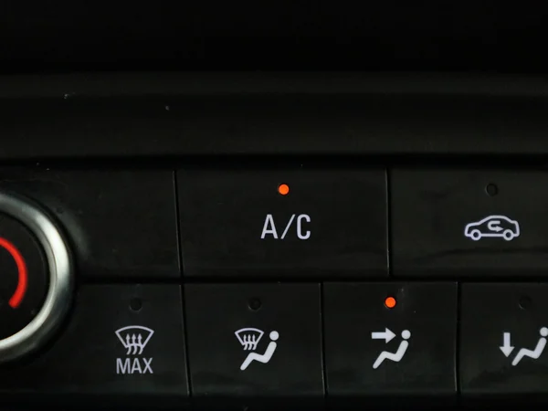 Opel Crossland (2022) — foto 19 van 37