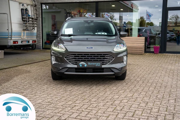 Ford Kuga (2022) — foto 28 van 33