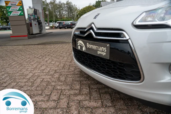 Citroen DS3 (2015) — foto 15 van 37