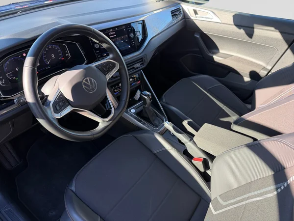 VOLKSWAGEN Taigo (2023) — foto 2 van 19