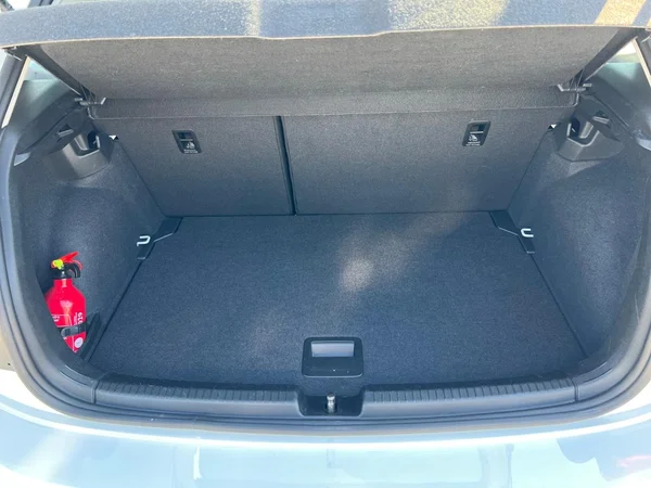 VOLKSWAGEN Polo (2024) — foto 6 van 18