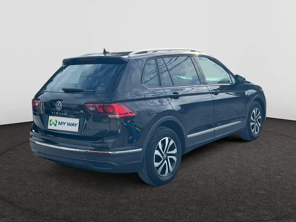 VOLKSWAGEN Tiguan (2022) — foto 11 van 18