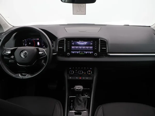 Škoda Karoq (2022) — foto 3 van 24