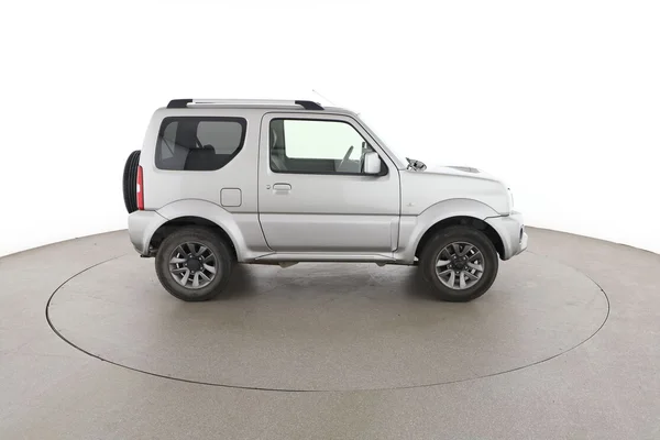 Suzuki Jimny (2015) — foto 13 van 16