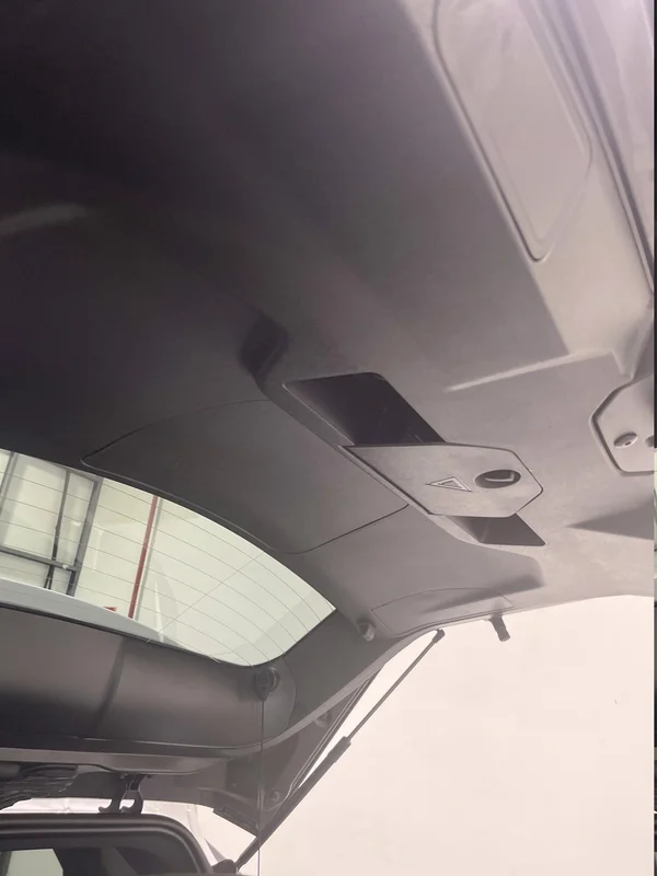 Peugeot 3008 PHEV (2023) — foto 48 van 54