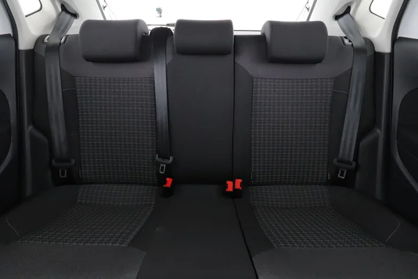 Volkswagen Polo (2016) — foto 6 van 16