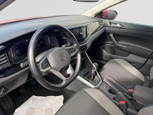 VOLKSWAGEN Taigo (2022) — foto 2 van 20