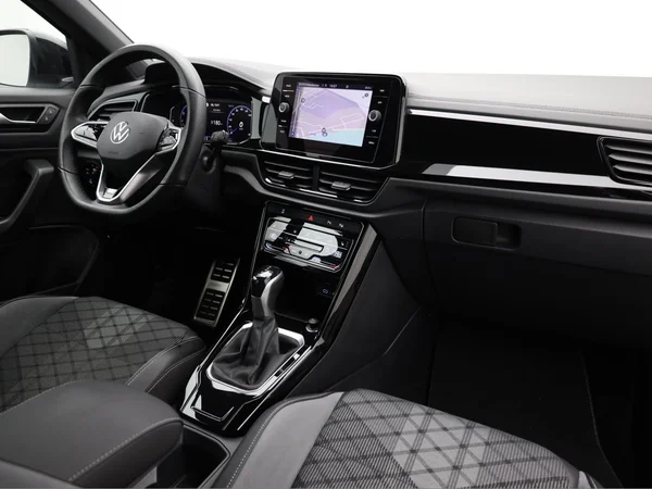 VOLKSWAGEN T-Roc (2022) — foto 15 van 21