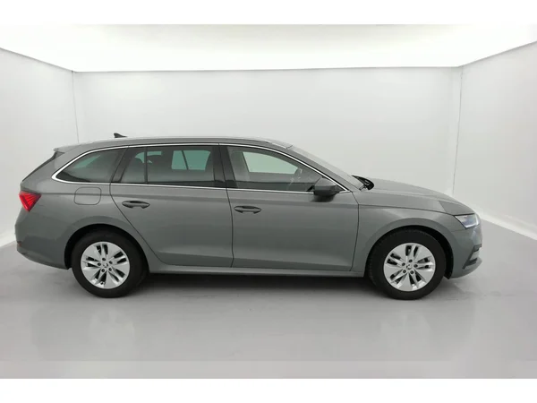 SKODA Octavia Combi Dsl (2022) — foto 33 van 36