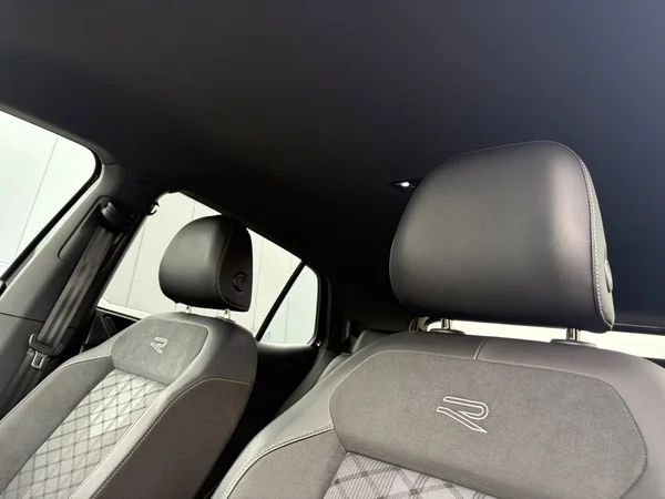 VOLKSWAGEN T-Cross (2025) — foto 10 van 24