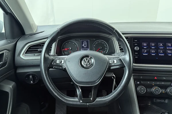 Volkswagen T-Roc (2020) — foto 2 van 19