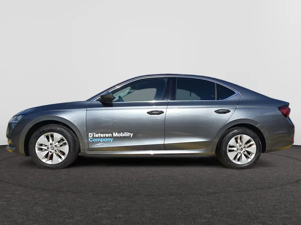 SKODA Octavia (2023) — foto 12 van 24