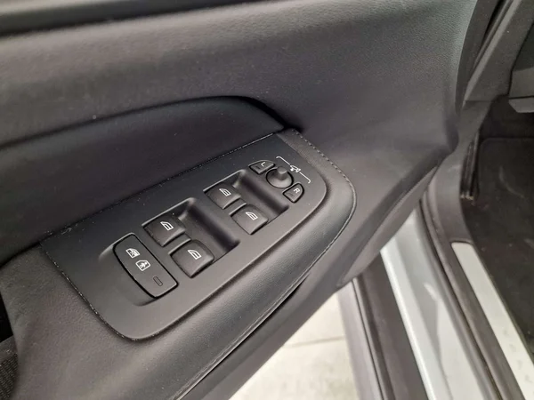 Volvo V60 (2024) — foto 16 van 16