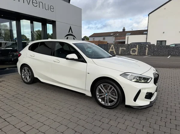 Bmw 116 (2021) — foto 14 van 24