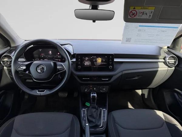 SKODA Fabia (2024) — foto 2 van 24