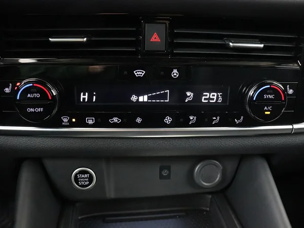 NISSAN Qashqai (2025) — foto 18 van 30