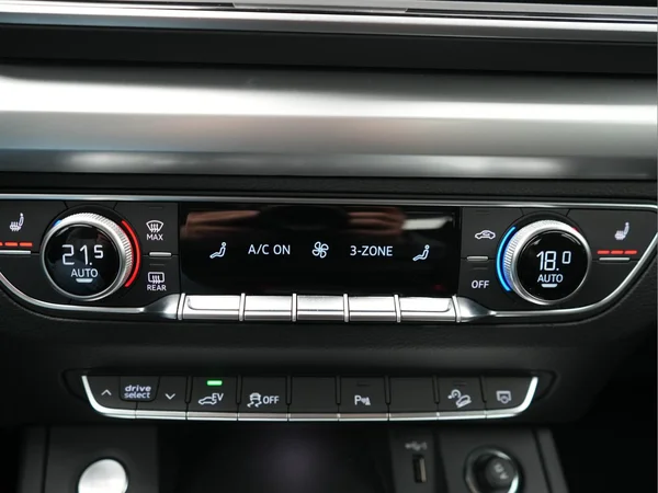 AUDI Q5 PHEV (2025) — foto 18 van 32