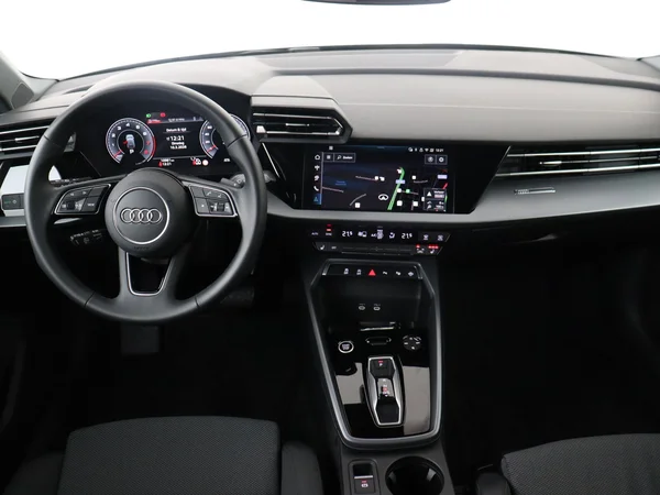 AUDI A3 Sportback (2025) — foto 15 van 18