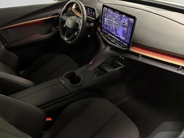 CUPRA Tavascan (2026) — foto 13 van 15