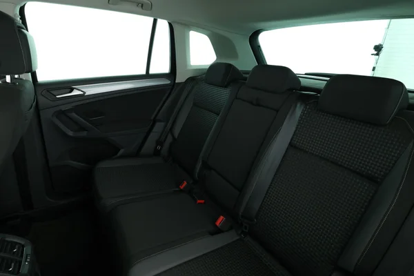 Volkswagen Tiguan (2021) — foto 5 van 16