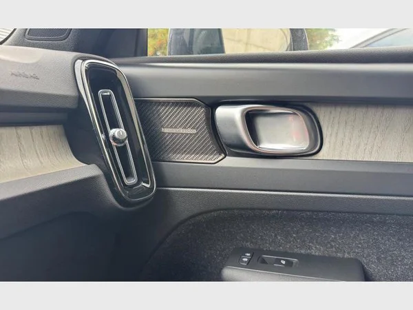 Volvo XC40 (2020) — foto 15 van 27