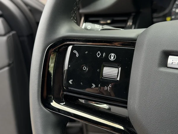 Land Rover Range Rover Evoque (2023) — foto 7 van 18