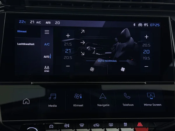 PEUGEOT 308 (2022) — foto 19 van 28