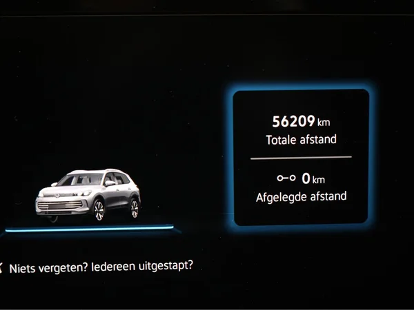 VOLKSWAGEN Tiguan (2024) — foto 2 van 24