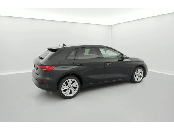 AUDI A3 Sportback (2022) — foto 3 van 35