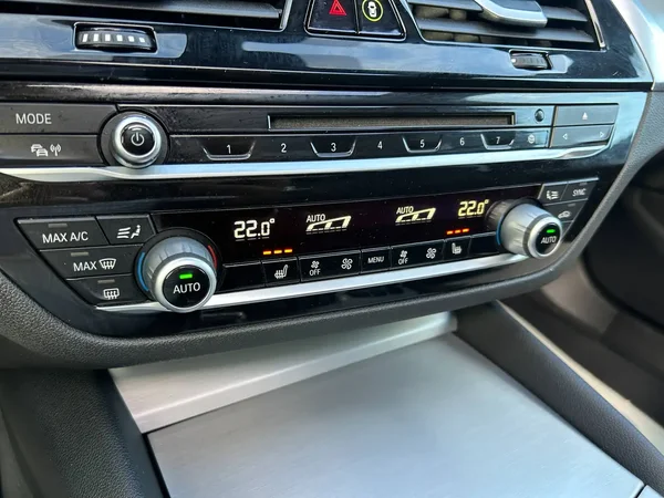 Bmw 520 (2018) — foto 13 van 29