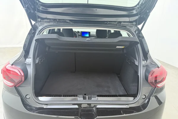 Dacia Sandero Stepway (2022) — foto 19 van 23