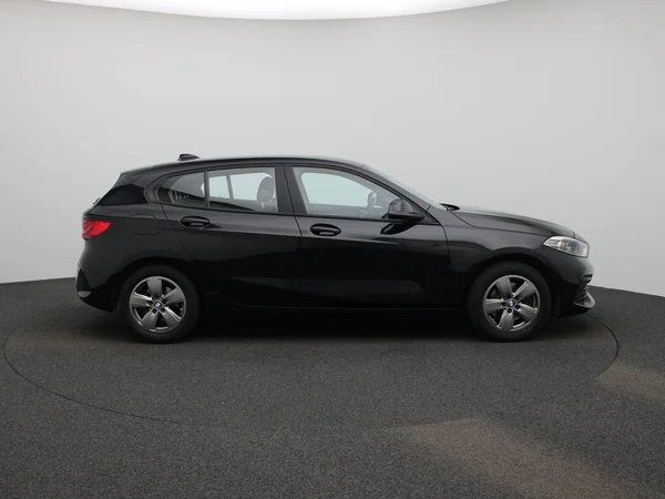 BMW 1 Reeks (2022) — foto 36 van 39