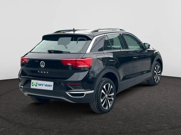 VOLKSWAGEN T-Roc (2019) — foto 11 van 18
