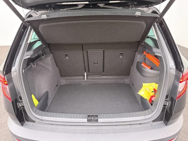 SKODA Karoq (2022) — foto 8 van 27